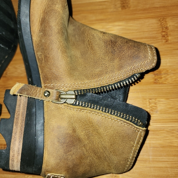 Sorel Lolla Ankle Boots Bootie Womens Size 8.5 Elk Tan Leather Zip Stacked Heel - Picture 9 of 10